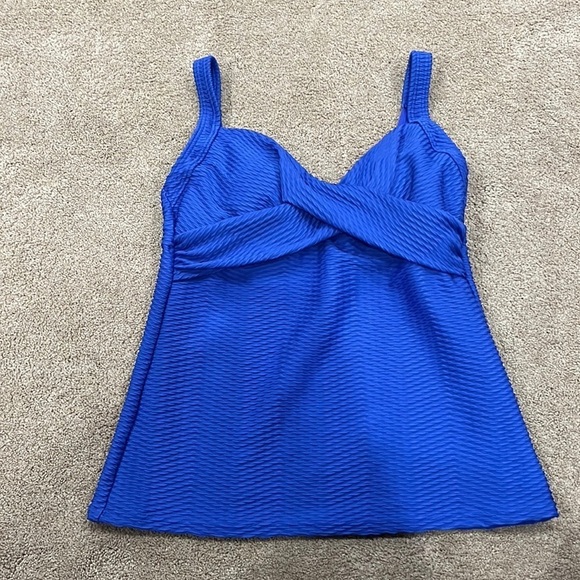 LANDS’END blue swim tankini top size 4. - Picture 1 of 6